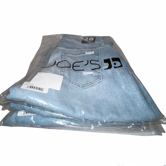 JOES JEAN Shorts Distressed Mid Rise Light Wash Denim Bermuda Length - Picture 7 of 8